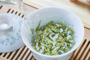 中国茶叶历史悠久其中浙江杭州盛产的是