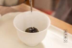 普洱茶用水杯怎么泡