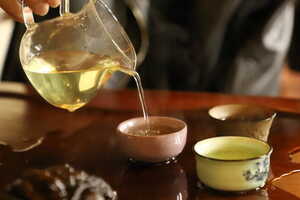 有必要要存新茶喝老茶吗，什么茶适合长期保存？