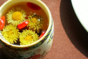 菊花枸杞茶的功效与作用，常喝菊花枸杞茶对身体有什么好处？