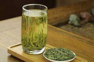 绿茶的工艺分为哪几种？炒青蒸青烘青晒青的区别