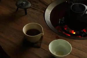 茶烟引素且围炉，最美不过一杯茶
