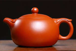红茶喝完后可以把茶叶放在紫砂壶里养壶吗