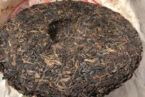 99年第一批红丝带老树圆茶，老生干仓茶，汤色红透陈香