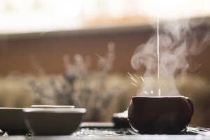 茶文化丨“七分茶八分酒”的由来，竟是王安石与苏轼的故事