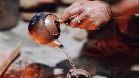 烤茶：彝族的相亲习俗