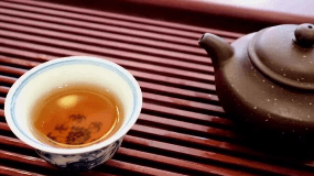 女人可以喝大红袍茶吗