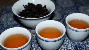 铜茶壶与铁茶壶