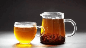 茶里面加香精有影响吗