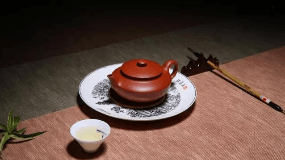 茶道是以修行道为宗旨的饮茶艺术，是饮茶之道和饮茶修道的统一