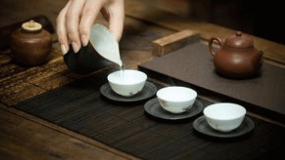 北京大碗茶的茶壶图片