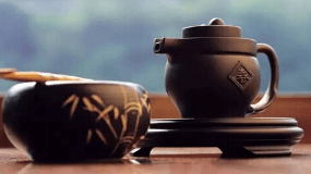 白族三道茶的贡茶商