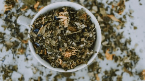 白茶怎么都是大片的叶子