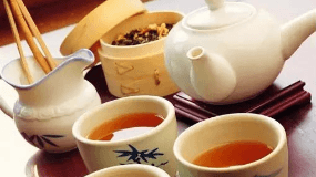 喝菊花茶的禁忌 8类人群慎喝菊花茶