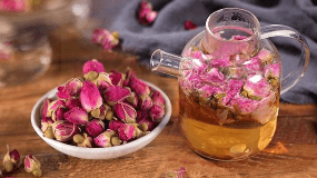 每天喝玫瑰花枸杞茶有什么好处