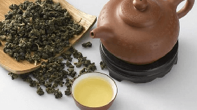 乌龙茶茶叶（乌龙茶茶叶呈深绿或青褐色茶汤呈什么颜色）