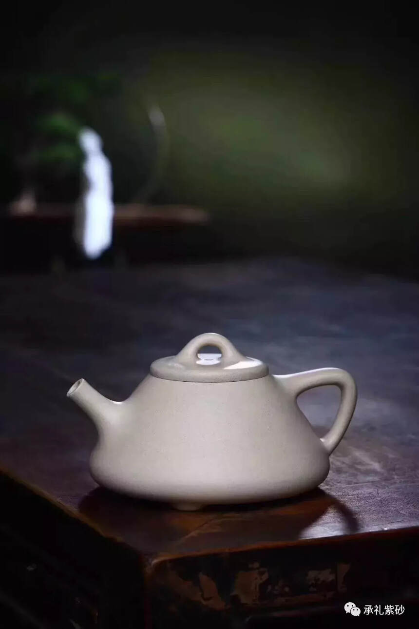 紫砂壶，把茶叶和茶水留在壶内过夜，真的有利于养壶吗？