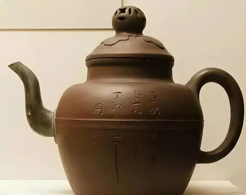 欣赏︱香港博物馆藏43把顶级“老紫砂壶”