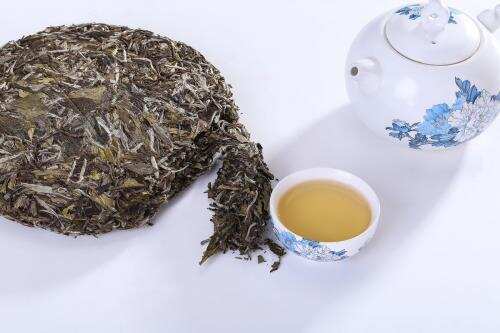 白茶是茶饼好还是散茶好？