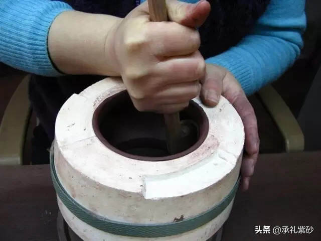 化工紫砂壶成型的方法