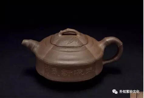 点击标题下的“紫砂茶器与茶文化知识”一键订阅关注