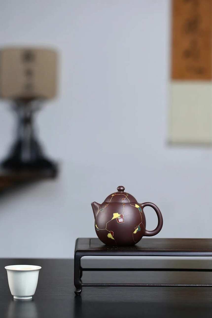 《龙蛋》国工艺美术师 鲍玉华，原矿老紫泥，240cc菱形14孔出水