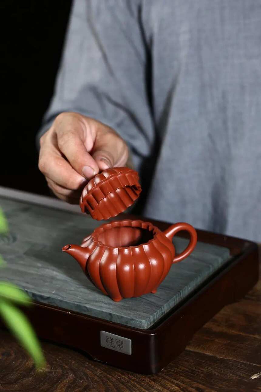 「乳鼎」范林强（国助理工艺美术师）宜兴原矿紫砂茶壶