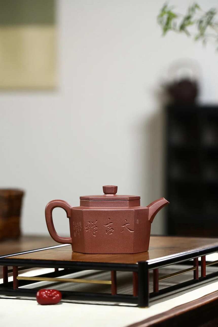 「菱六方」陈晔（国工艺美术师）宜兴原矿紫砂茶壶