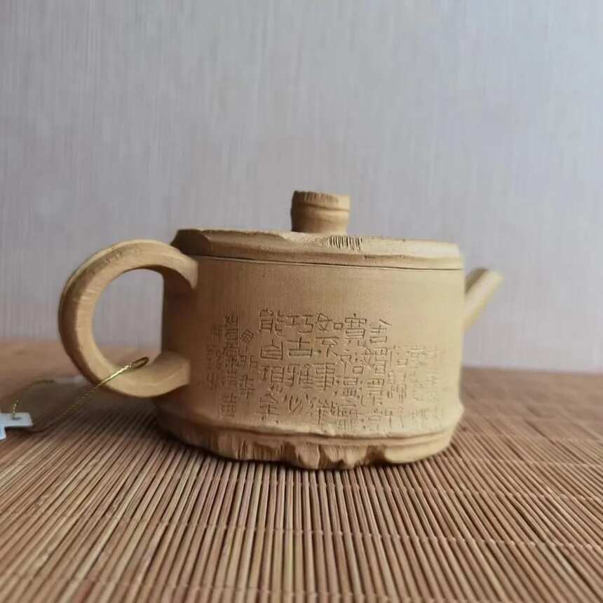 1987年制：复竹壶 作者：徐秀棠中国工艺美术大师 中国陶瓷艺术大师