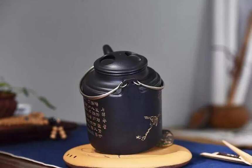「洋桶」蒋泽军（高级工艺美术师）刻绘：木石 840cc底槽清捂灰