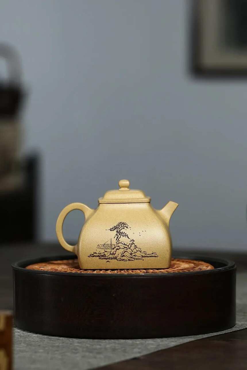 「四方坦然」范俊华（国助理工艺美术师）宜兴原矿紫砂茶壶