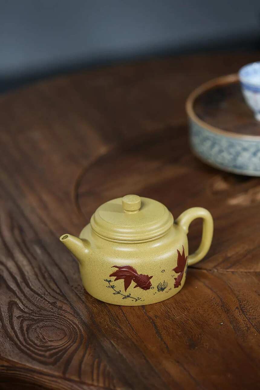 韩惠琴（高工艺美术师）宜兴原矿紫砂茶壶