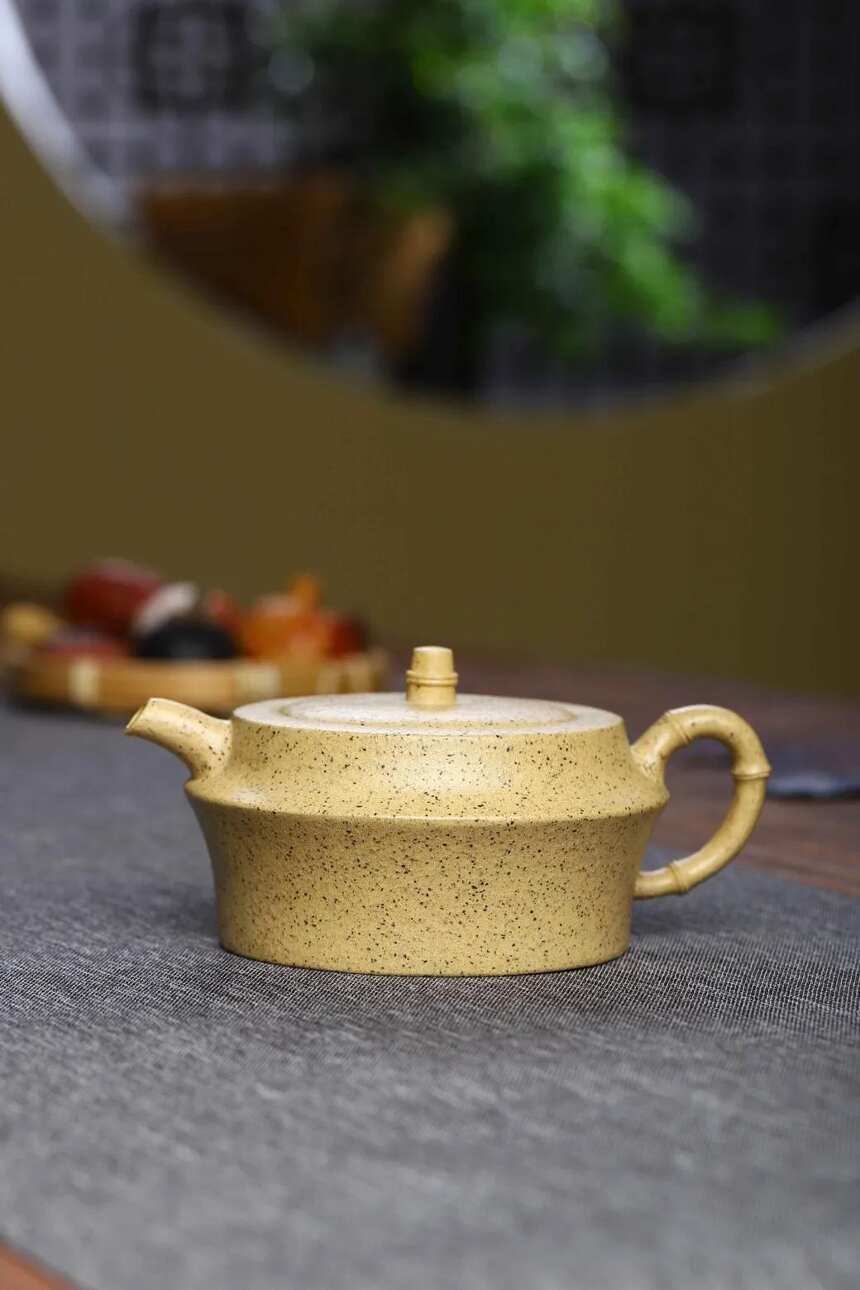 一品竹，250cc（国工艺美术师）开片泥，宜兴原矿紫砂茶壶