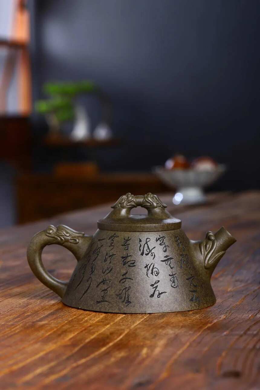 「霸王石瓢」唐田（国工艺美术师）宜兴原矿紫砂茶壶