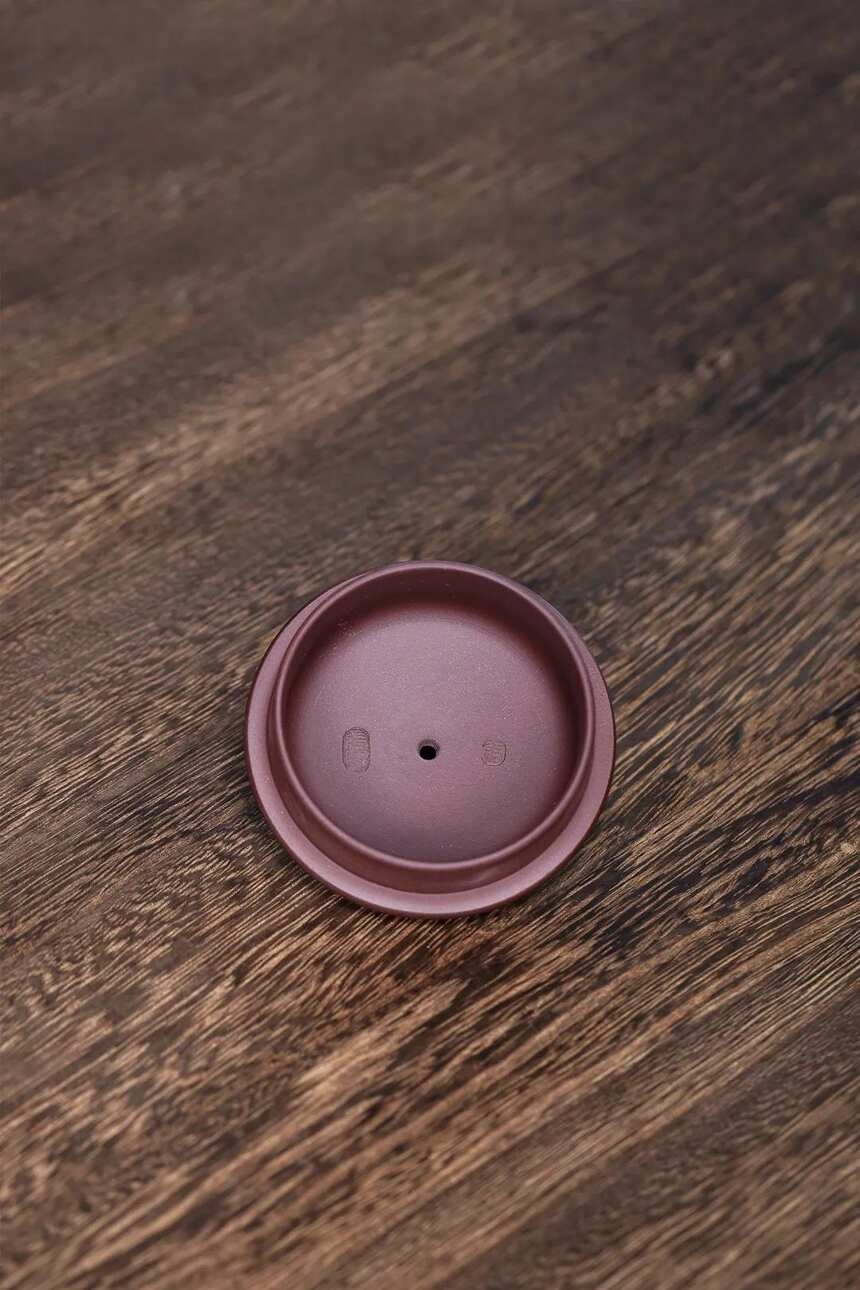 德钟·陈腐老紫泥·270cc·7孔·张磊（制）宜兴原矿紫砂茶壶