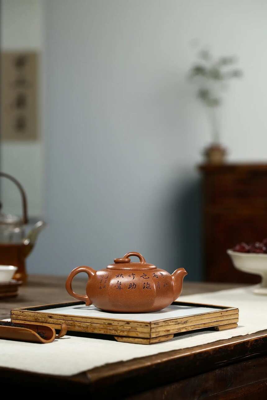 「六方扁福」陆仕兴（国工艺美术师）宜兴原矿紫砂茶壶