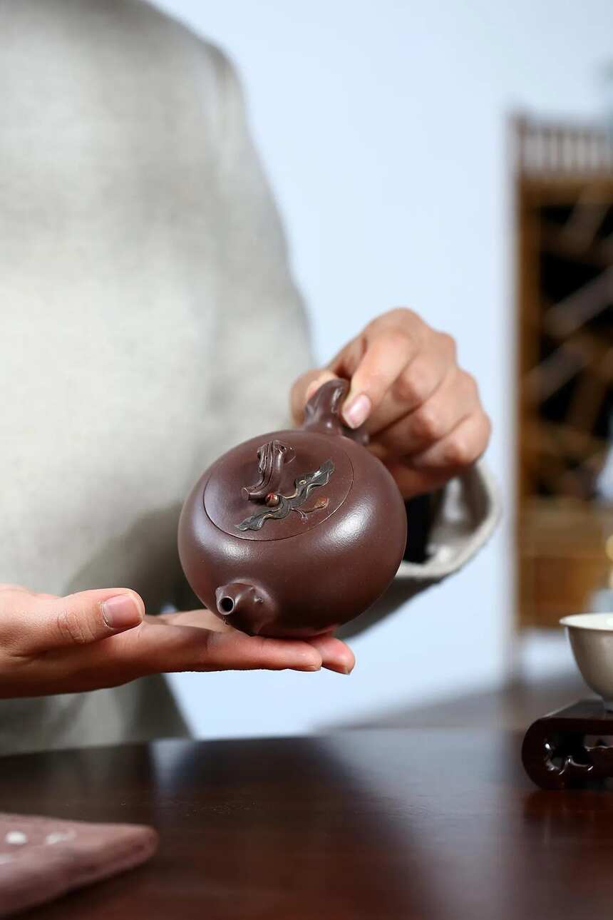 「一粒珠」余文元 国工艺美术师 宜兴原矿紫砂茶壶