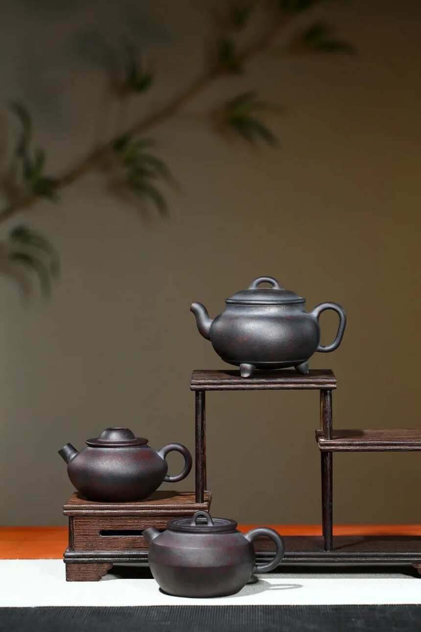 「石鼓」刘彩萍（国工艺美术师）宜兴原矿紫砂茶壶