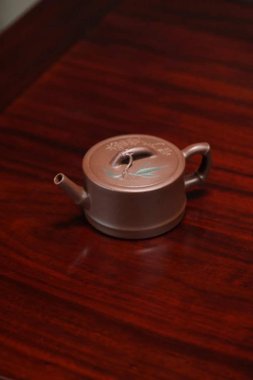 「富贵竹」·老紫泥·200cc·球孔，宜兴原矿紫砂茶壶