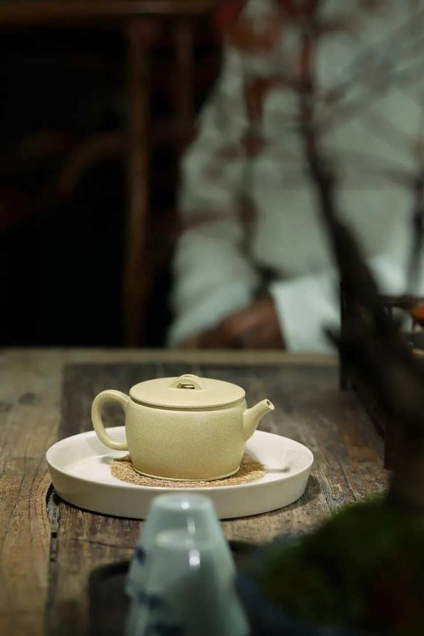 「汉瓦」周彬（国工艺美术员 ）宜兴原矿紫砂茶壶