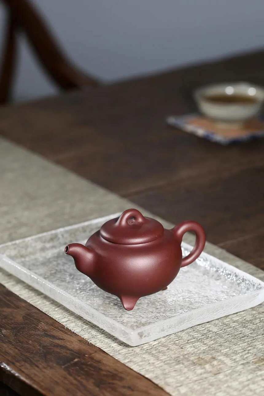 「三足传炉」范俊华 （国助理工艺美术师）宜兴原矿紫砂茶壶