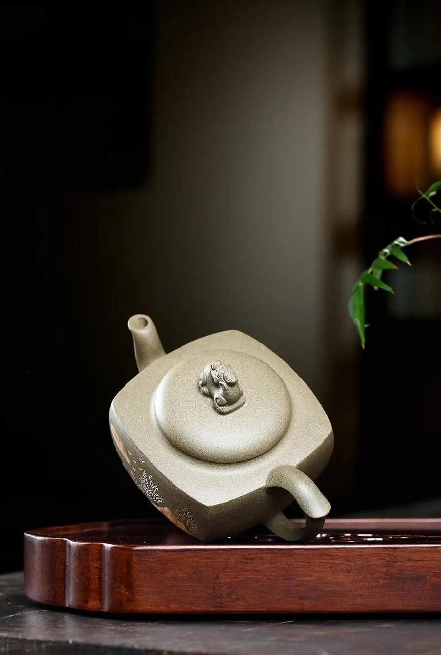 《四方狮尊》方勤平 国工艺美术师 宜兴原矿紫砂茶壶