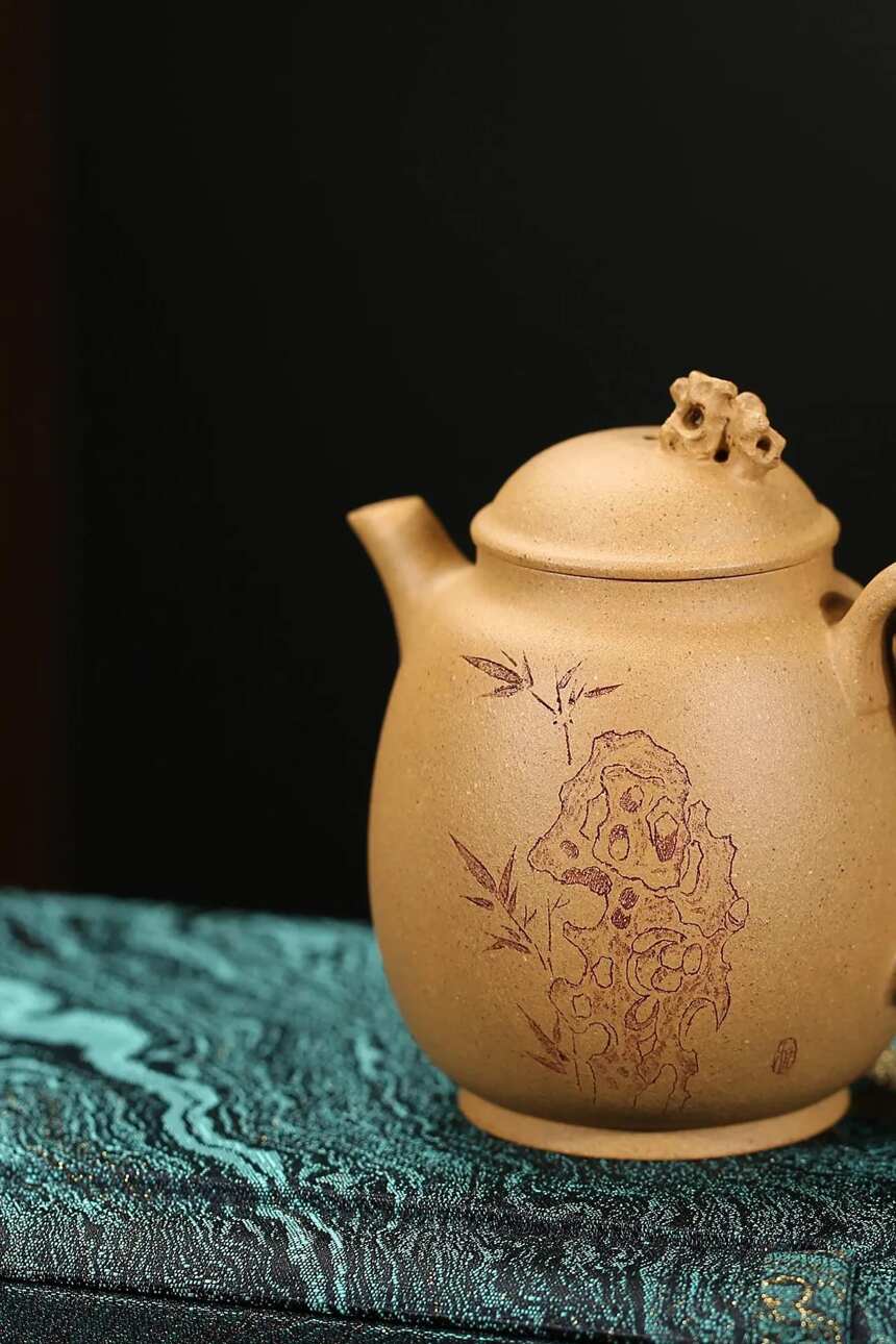 「石语」黄金段·180cc·球孔，宜兴原矿紫砂茶壶