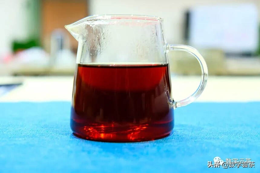 茶百科 丨 越陈越香的普洱茶，时间魔法下的神奇佳茗