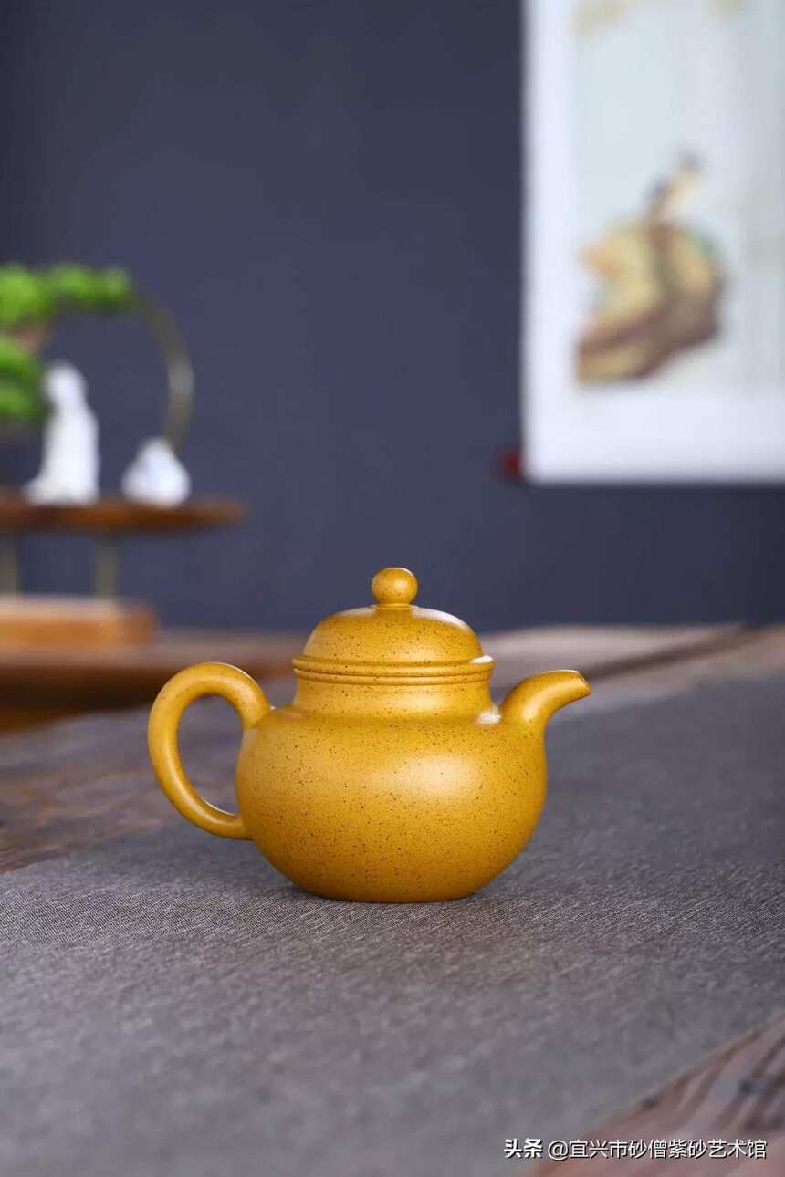 「掇球」狄姣姣（国工艺美术师）宜兴原矿紫砂茶壶