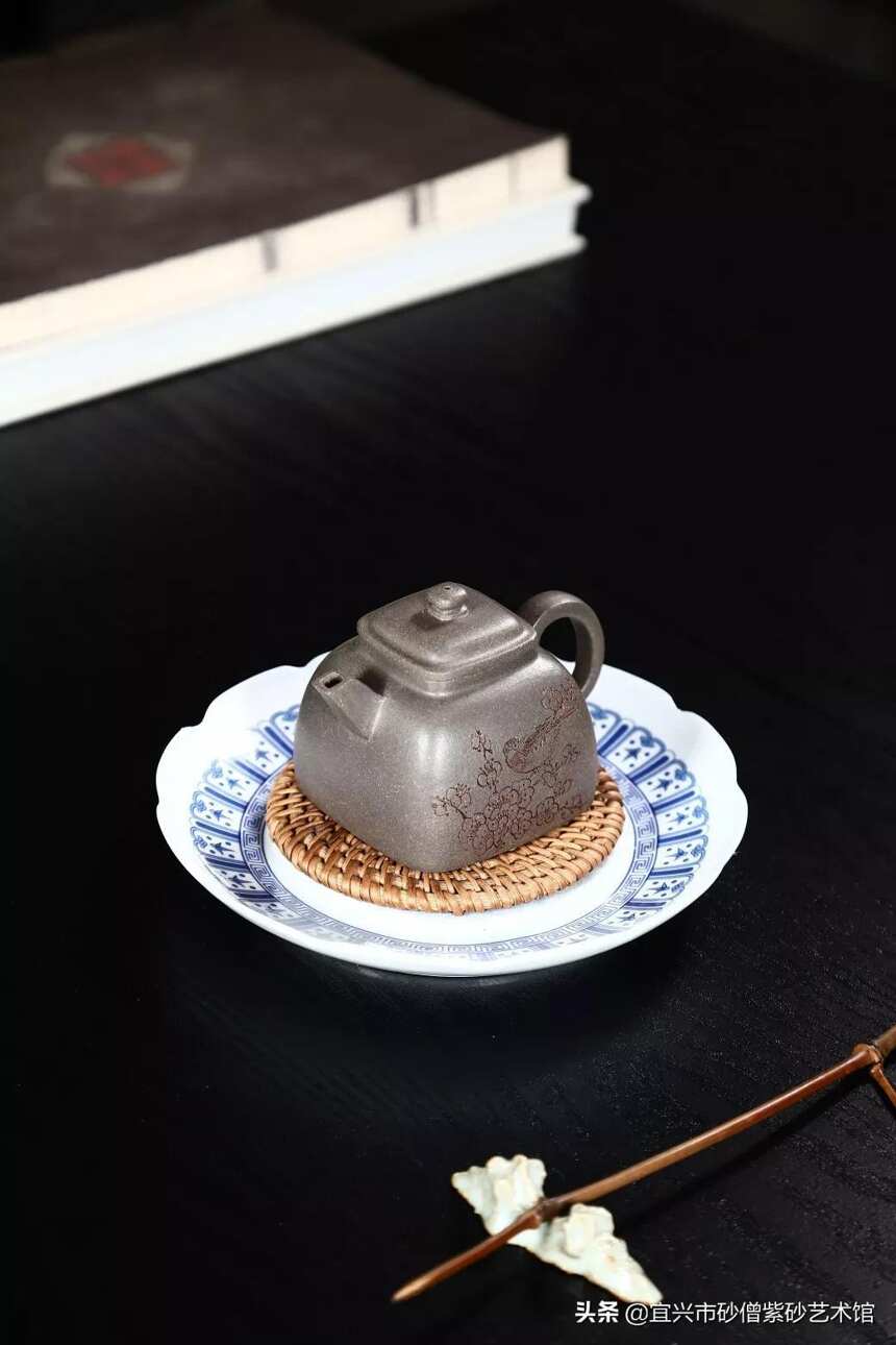 坦然四方·宜兴原矿紫砂茶壶，130cc·