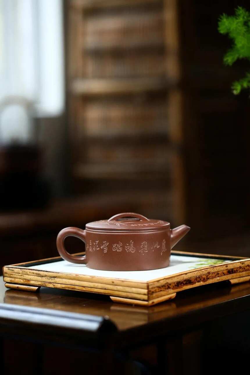 「汉瓦」刘彩萍（国工艺美术师）宜兴原矿紫砂茶壶