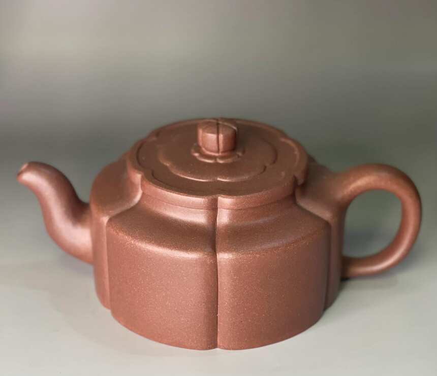 用紫砂壶泡红茶，乃一种健康生活方式