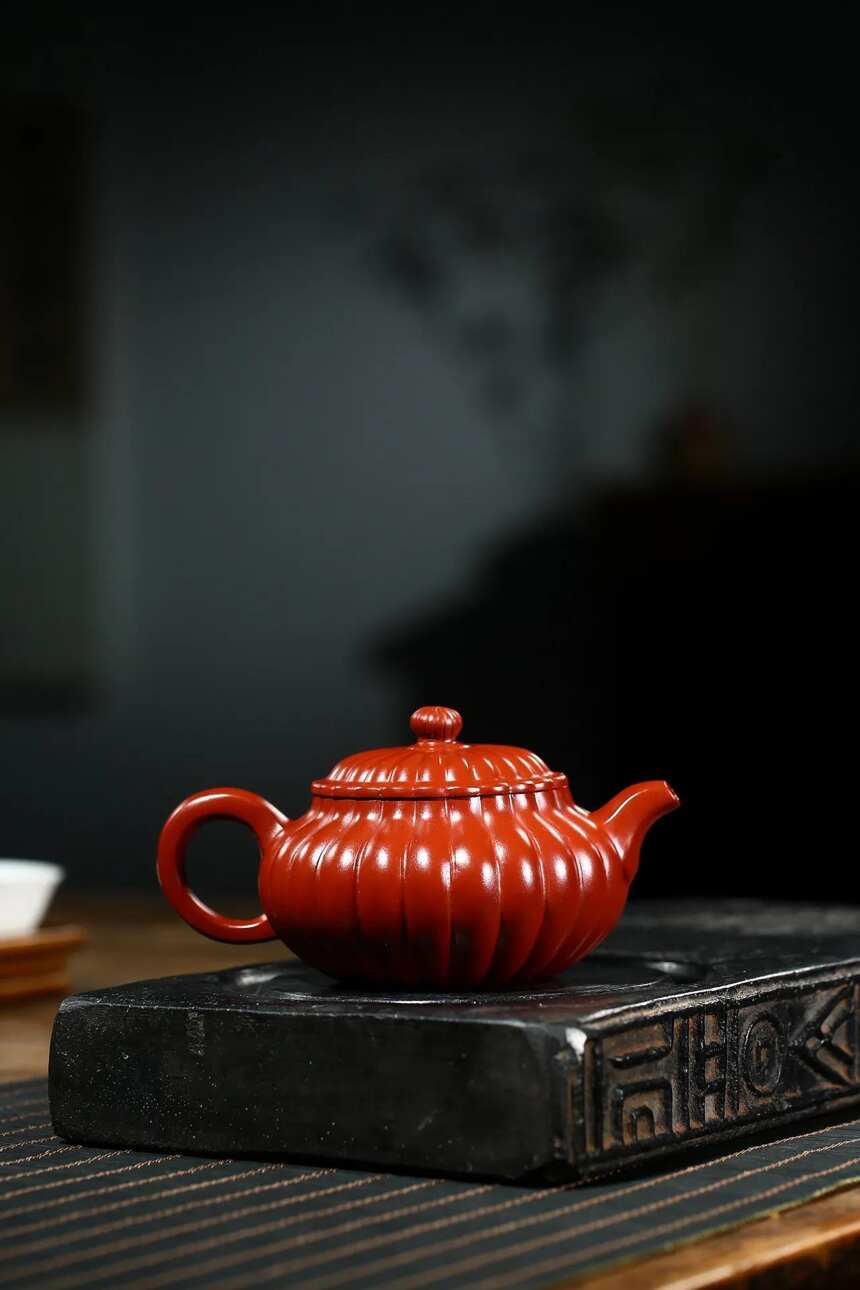 锦纹仿古，容量240cc，9孔，原矿大红袍，宜兴原矿紫砂茶壶