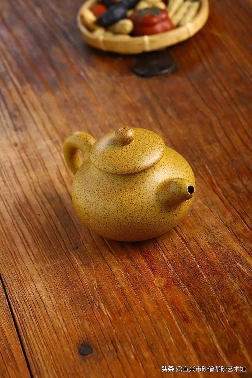 「潘壶」狄姣姣（国工艺美术师）宜兴原矿紫砂茶壶